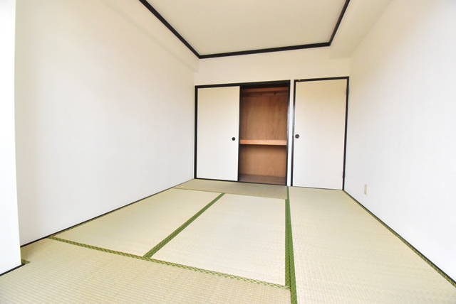 和室部分。畳表替、襖張替済