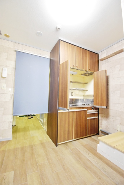 キッチン部分も改装済