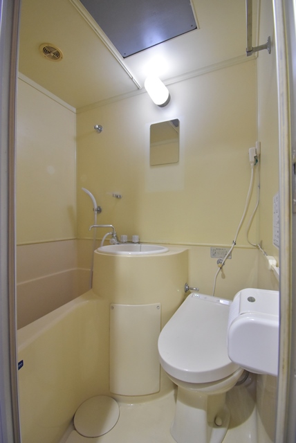 トイレには、大幅リフォームの際にウォシュレットを新設。