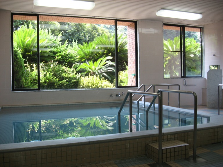 温泉気分の大浴場が利用できます。